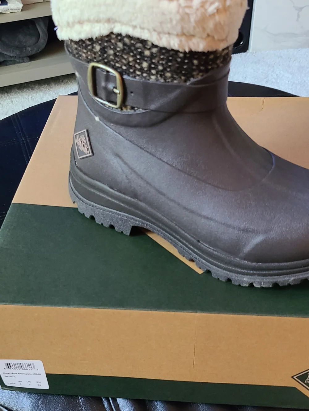 Muck Boot Company Women's Size 5 Fits Youth Size 3 Insulated Winter Boot